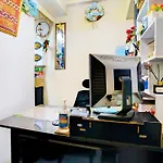 Oyo 93369 Apartemen Gateway Cicadas By Qq Rent 2