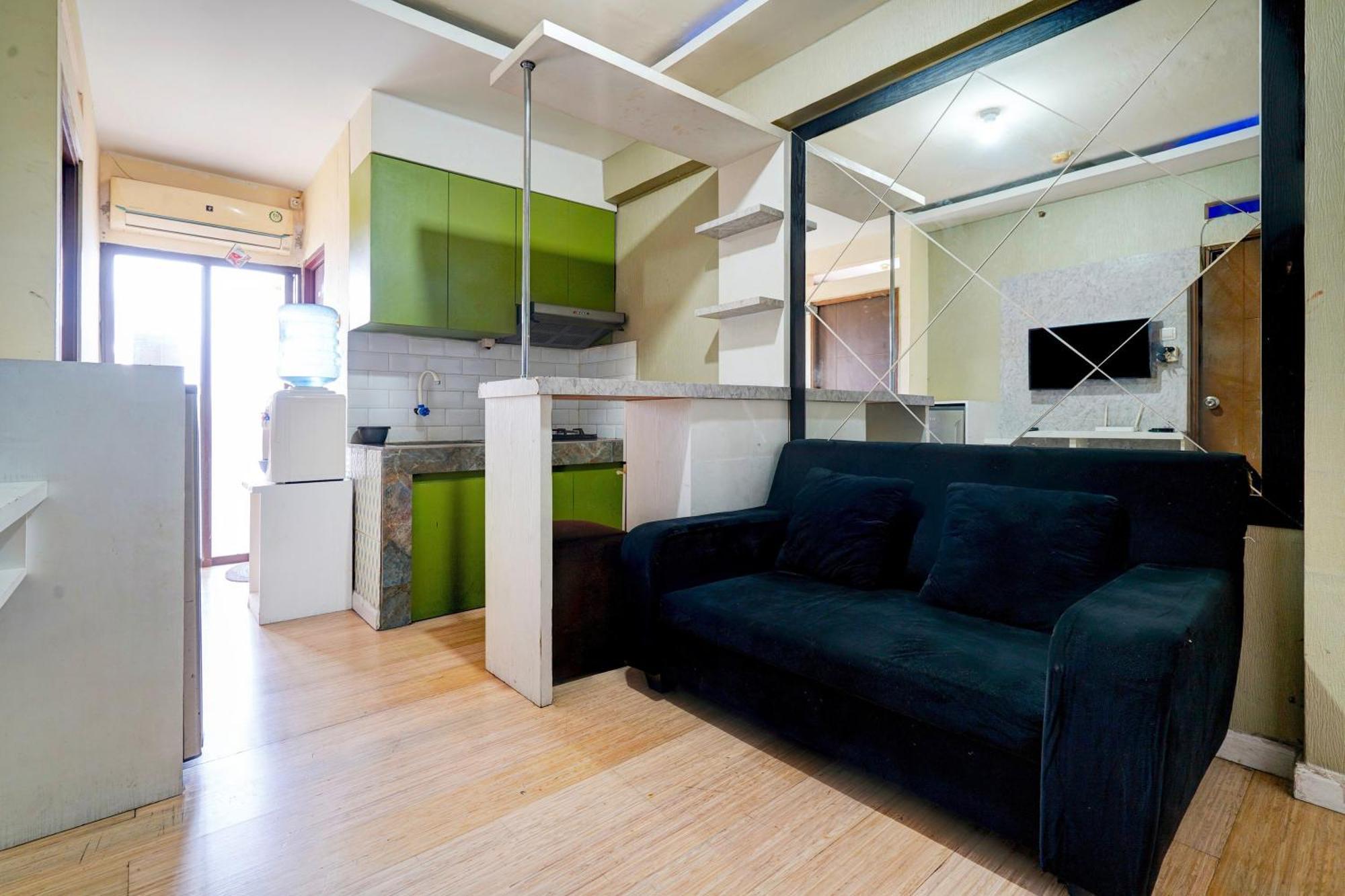 Oyo 93369 Gateway Cicadas By Qq Rent 2 Hotel 2*